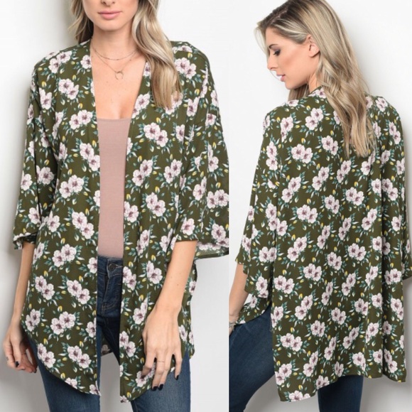 ❗️Last 1! S (runs big)Gorgeous green floral kimono - Picture 2 of 2